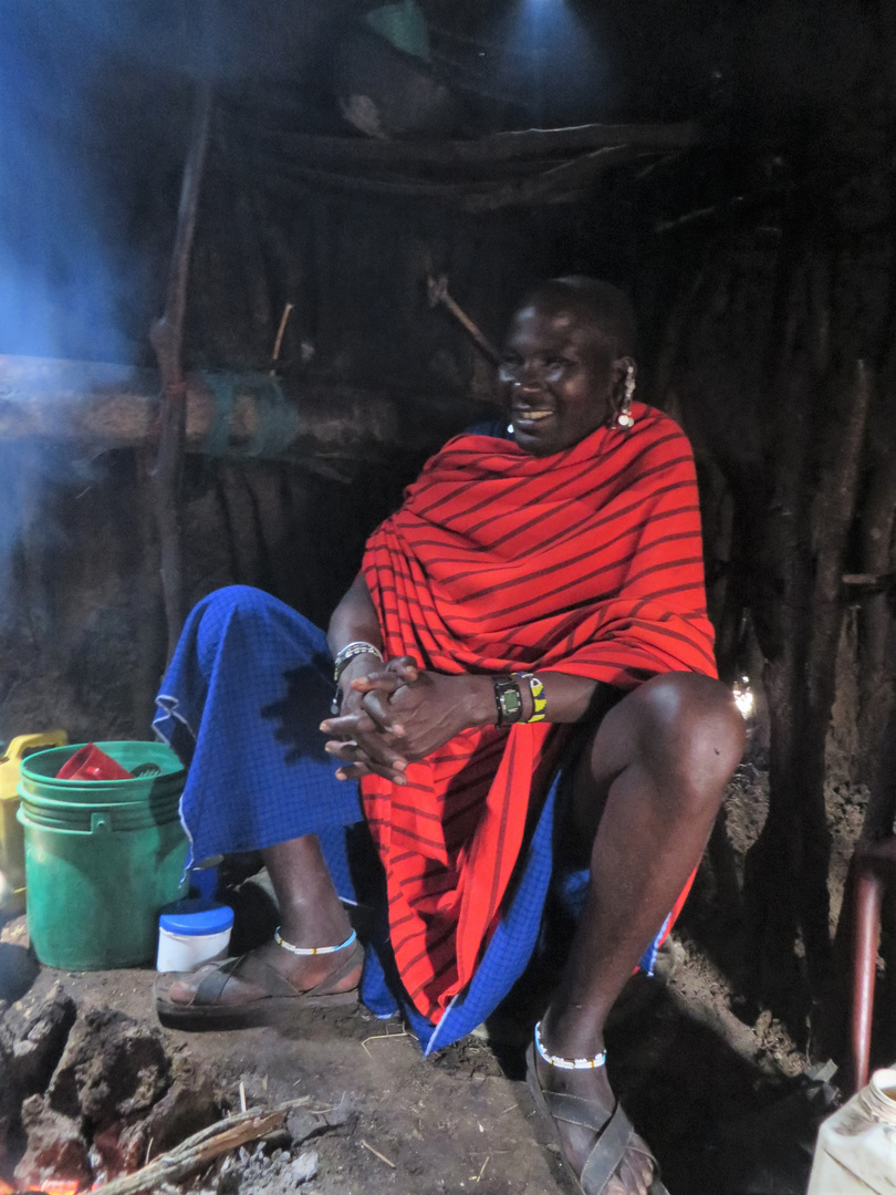 Häuptling eines "authentischen" Massai Dorfes im Ngorongoro Crater - Tanzania