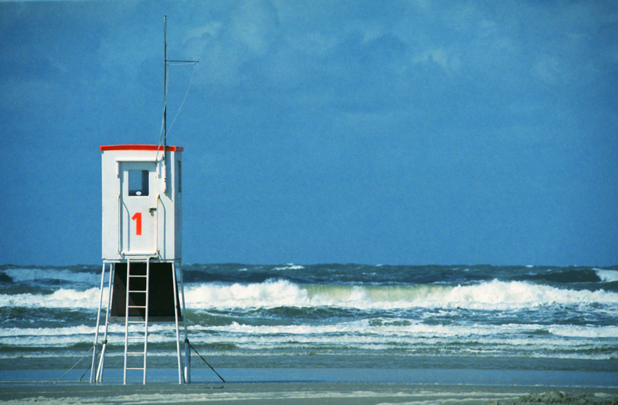 Häuschen der LebensretterInnen an der Nordsee