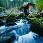 Häuschen mit Wasserrad