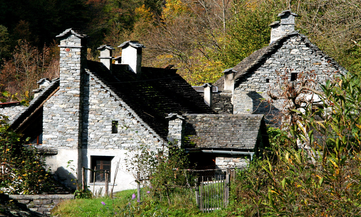 Häuser in Mondada Val Bavona