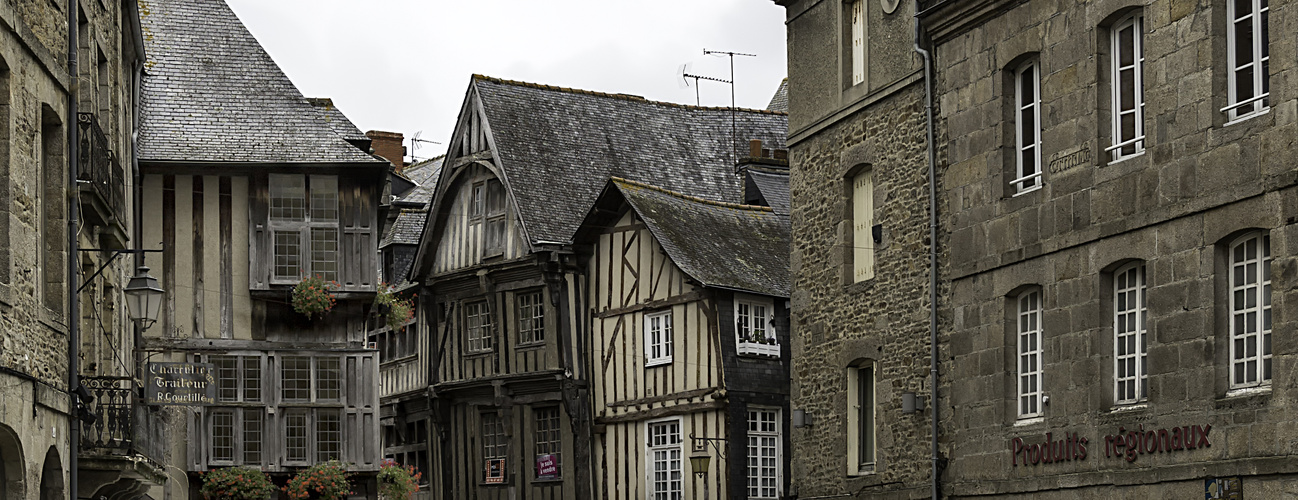 Häuserfassaden in Dinan