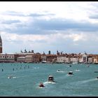 Häuserfront der Altstadt von Venedig