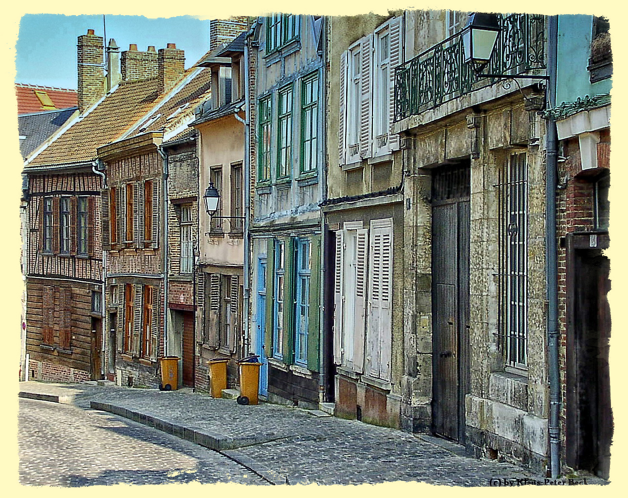 Häuserfront in der Altstadt von Amiens