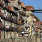 Häuserfront in Ribeira