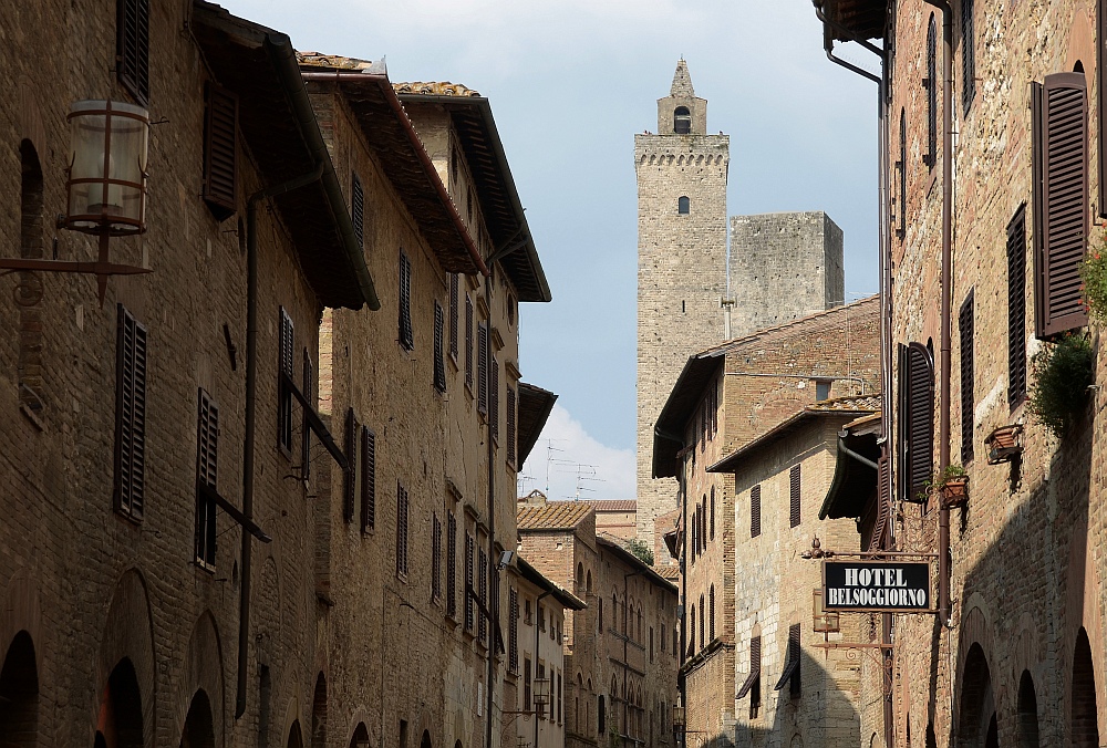 Häuserschlucht in San Gimignano