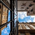 Häuserschlucht_Blick nach oben_Lenbachplatz_München_2