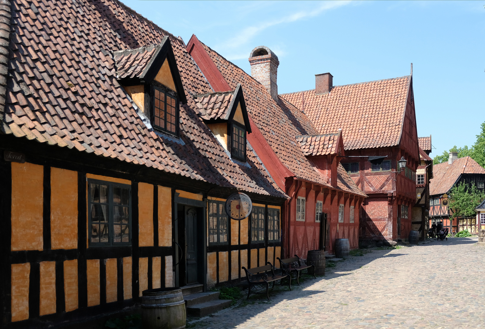 Häuserzeile im Freilichtmuseum "Den gamle By"