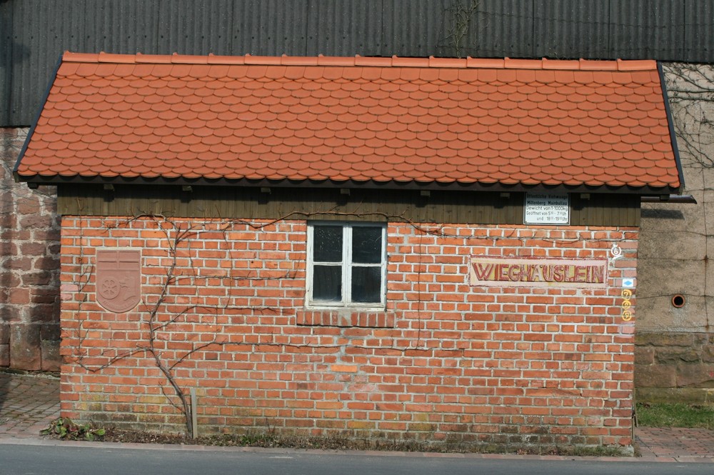 Häuslein mit Fenster - Lösung