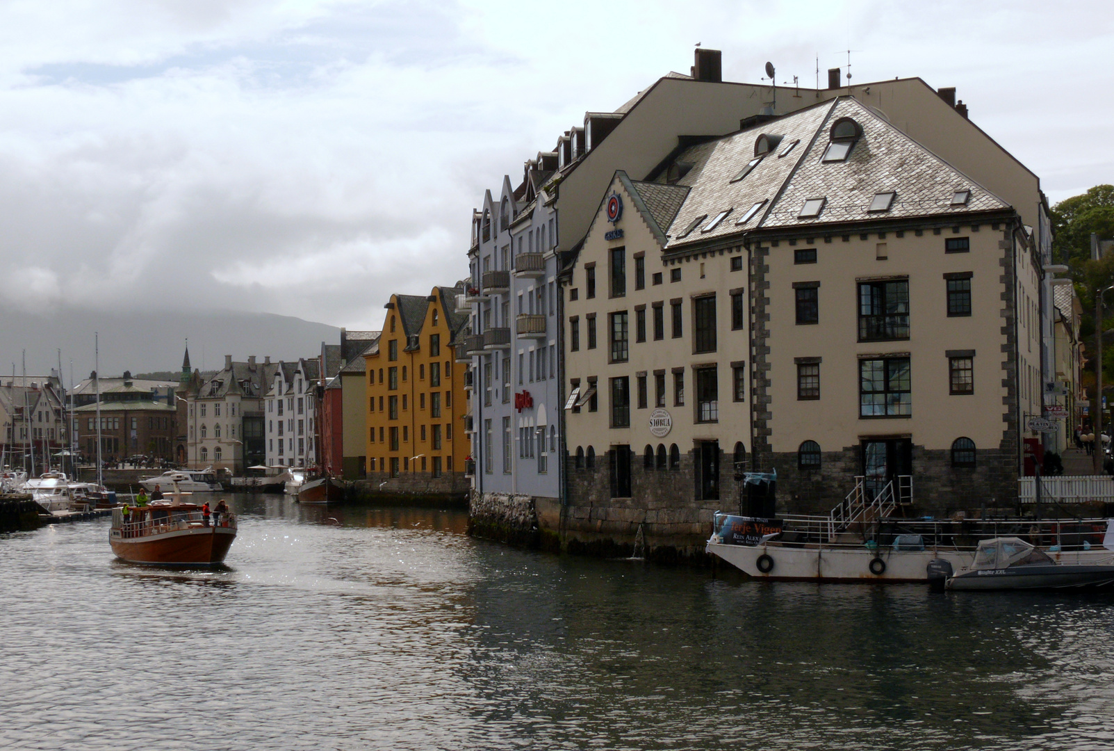 Hafen-Alesund2