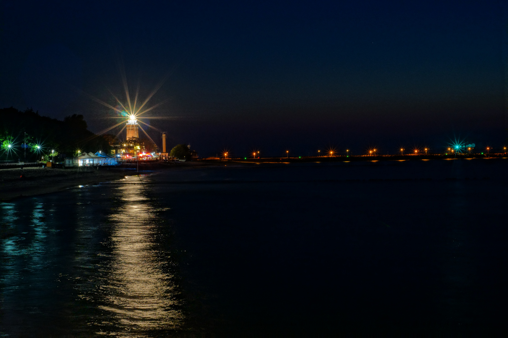 Hafen bei Nacht