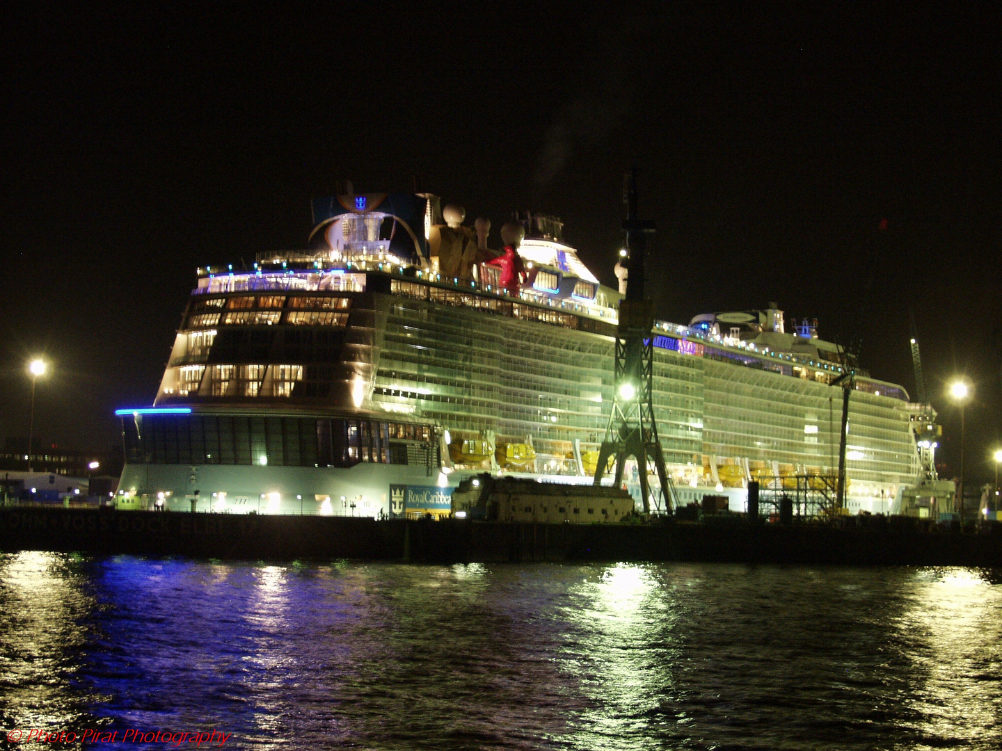 Hafen bei Nacht