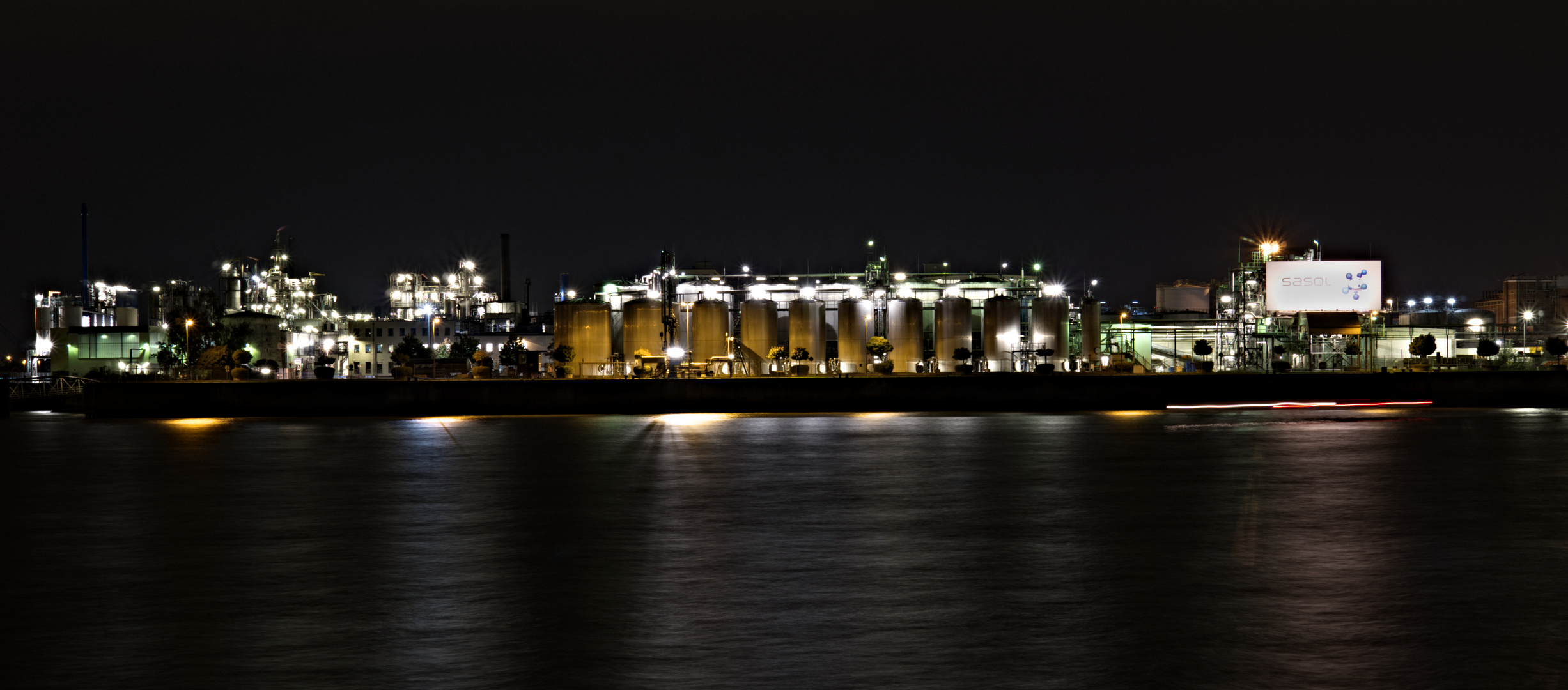 Hafen bei Nacht