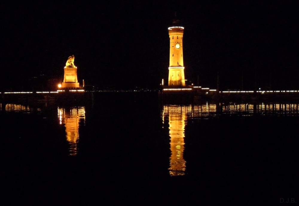 Hafen bei Nacht