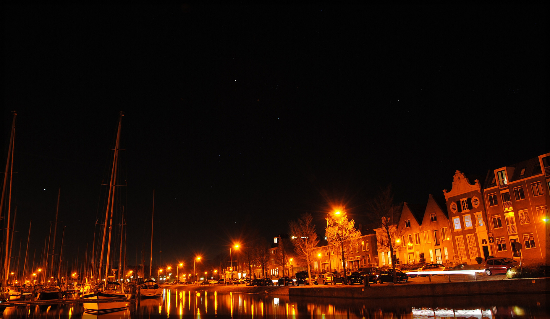 Hafen bei Nacht