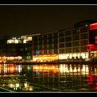 Hafen bei Nacht