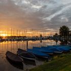 Hafen bei Sonnenuntergang