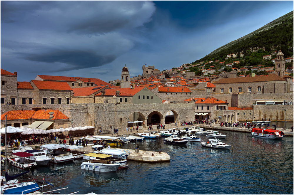 Hafen Dubrovnik, Kroatien ...