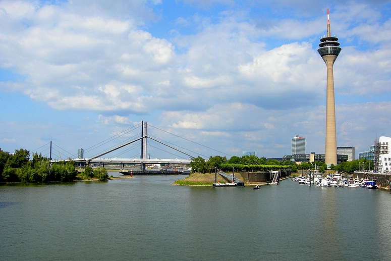 Hafen Düsseldorf 01