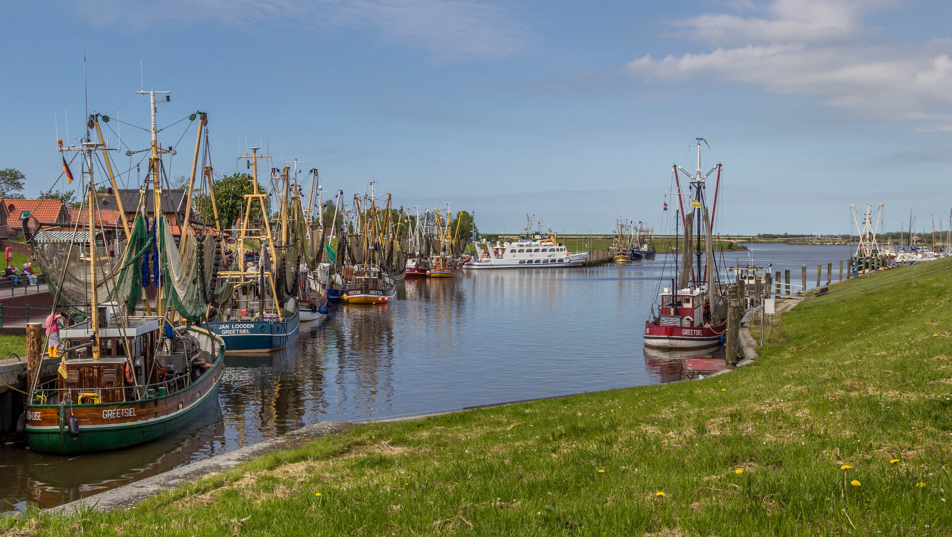 Hafen Greetsiel 1