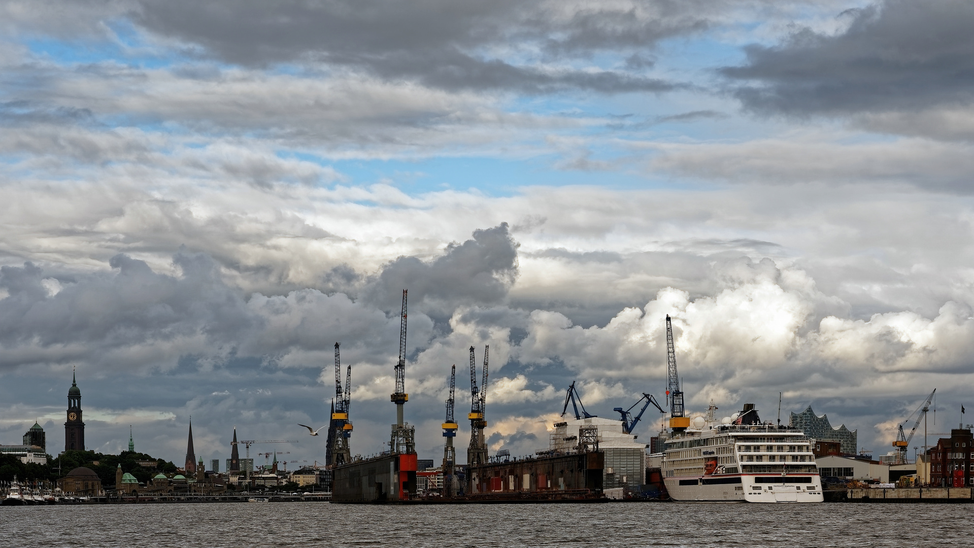 *Hafen Hamburg*