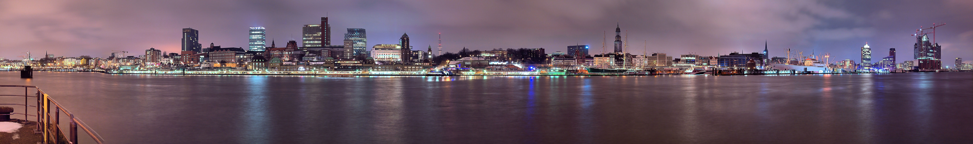 * Hafen Hamburg *