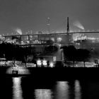 Hafen Hamburg - Mitternacht am Köhlbrand .....