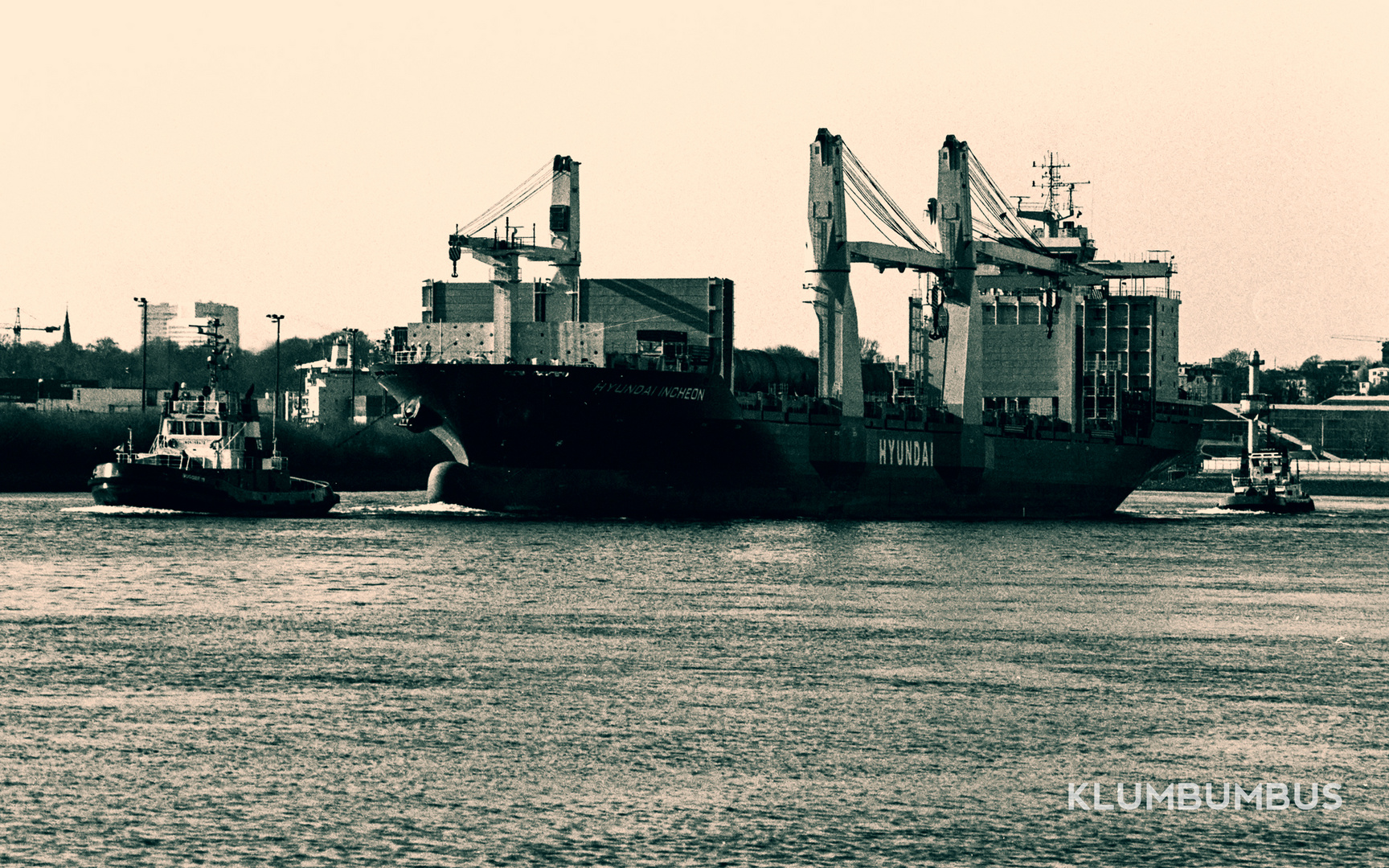 Hafen Hamburg - Schlepper auf der Elbe