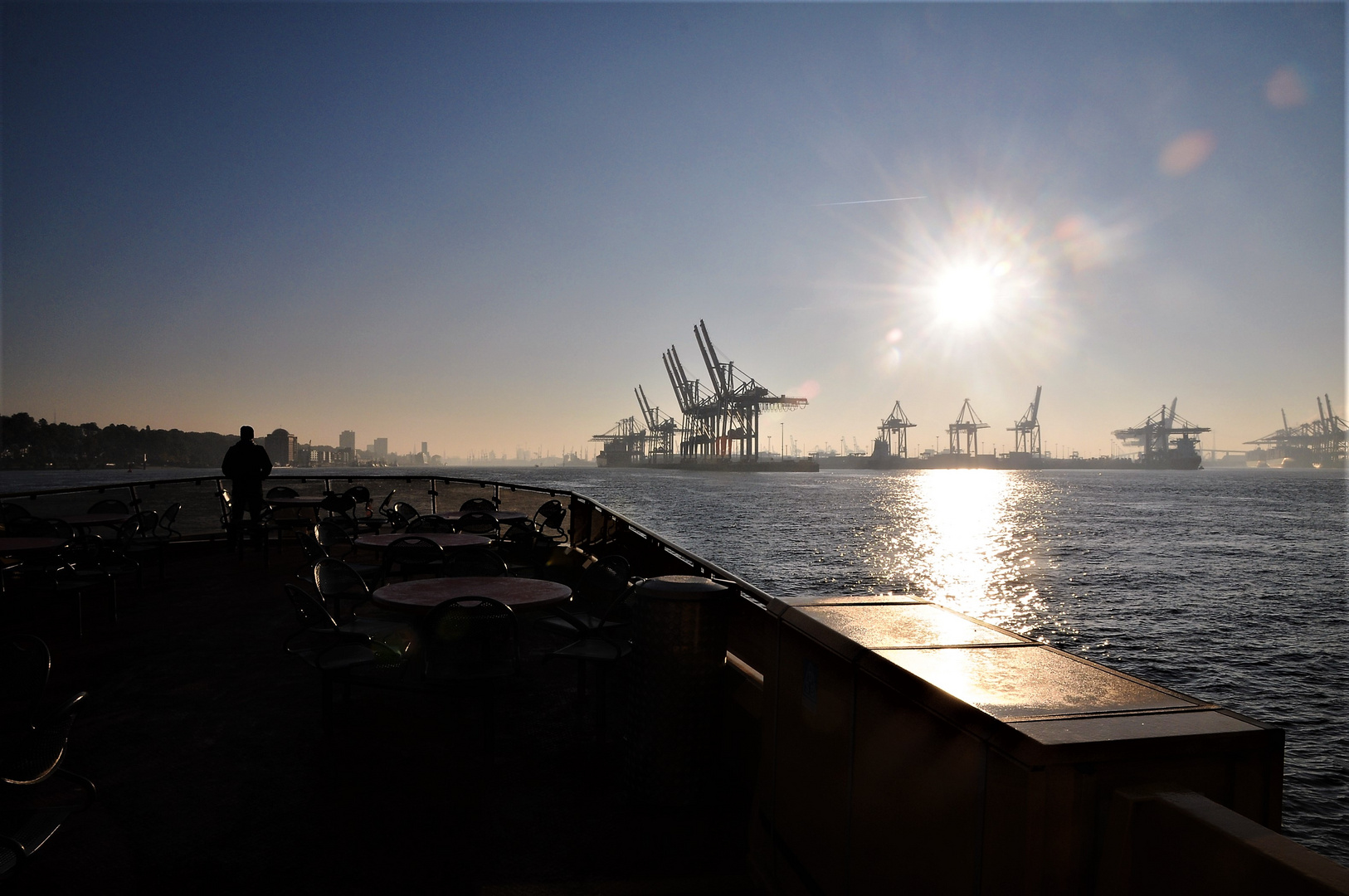 Hafen Hamburg voraus