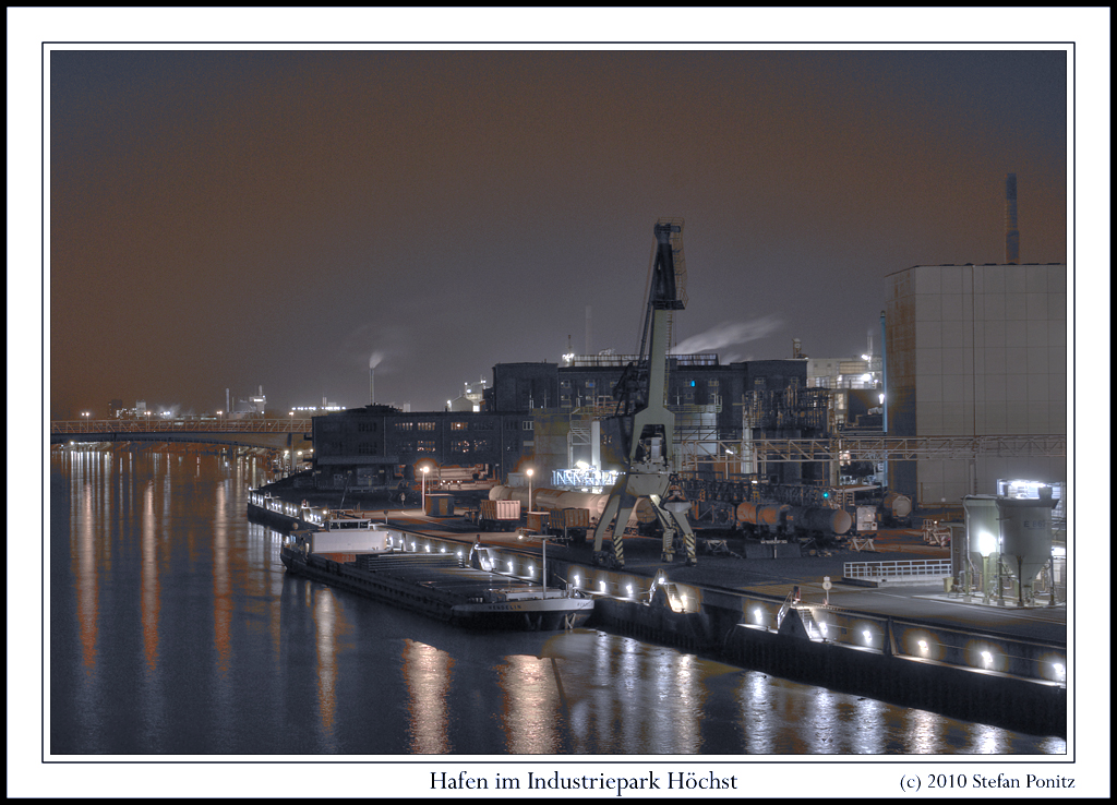 Hafen im Industriepark Frankfurt Höchst