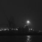 Hafen im Nebel