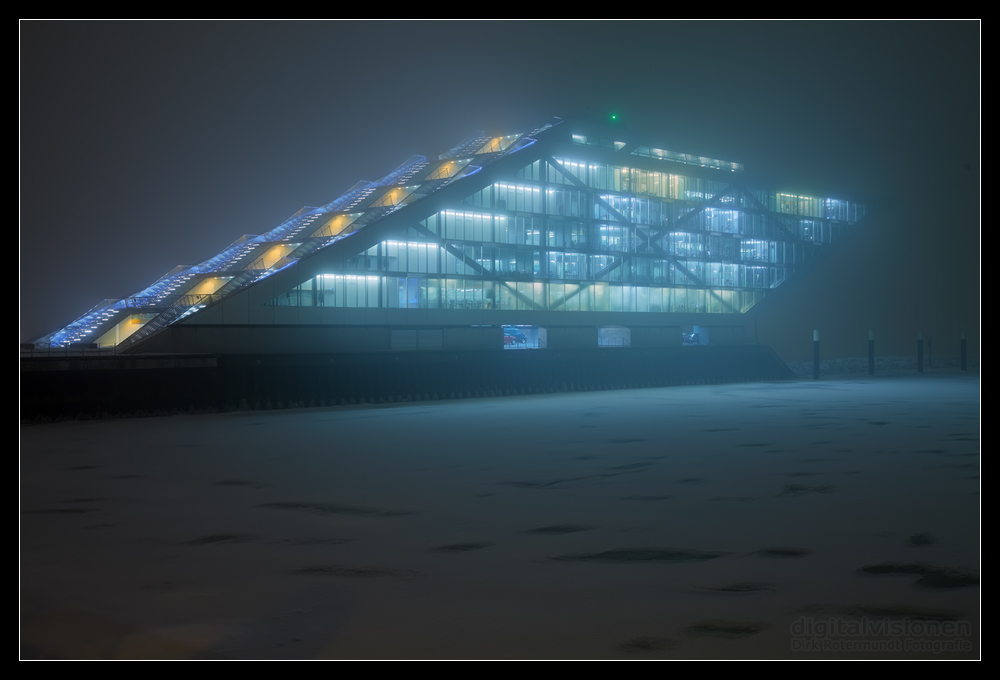 Hafen im Nebel - Dockland