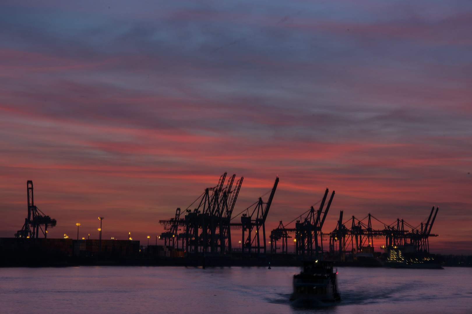 Hafen im Sonnenuntergang