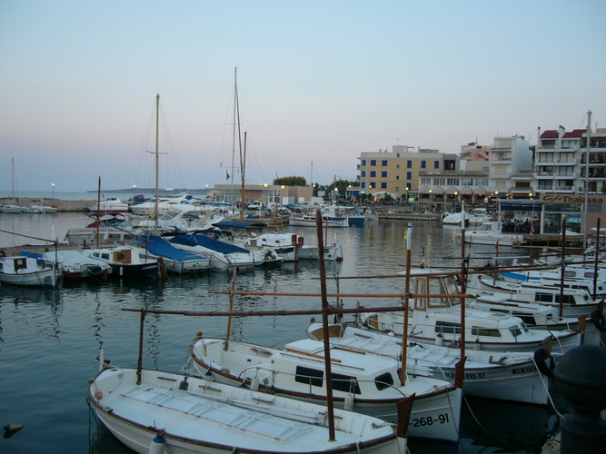 Hafen in Cala Bona