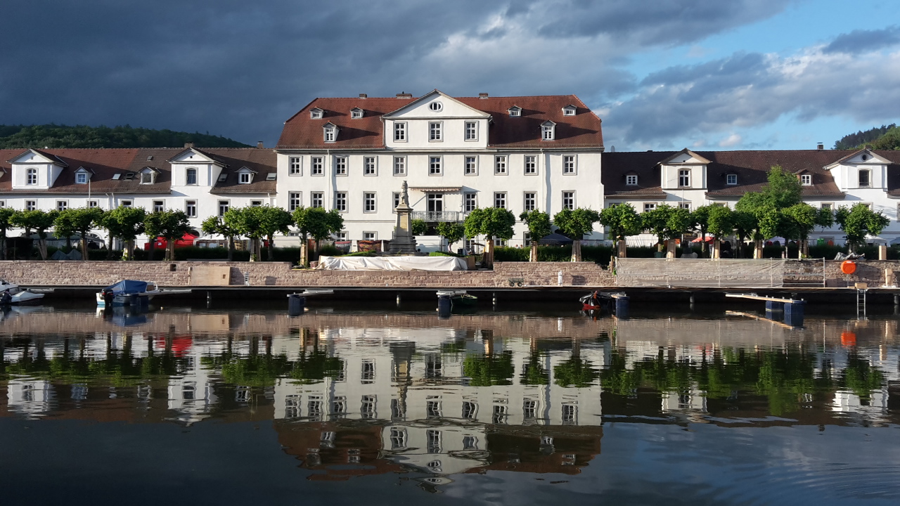 Hafen in der Barockstadt