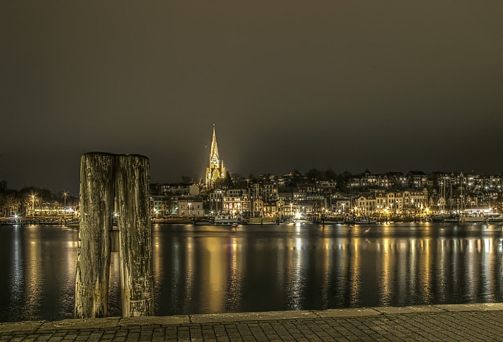 Hafen in Flensburg bei Nacht