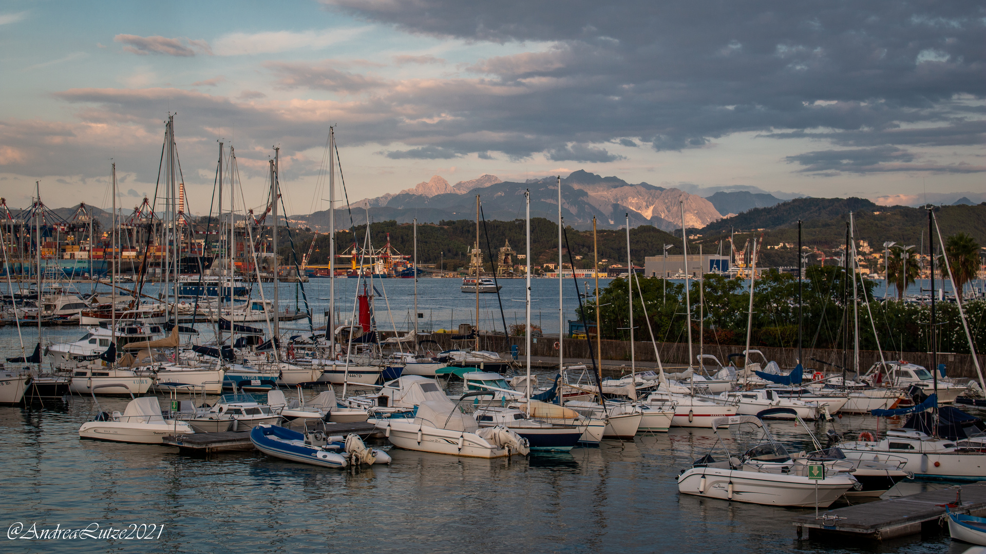 Hafen in La Spezia Italien