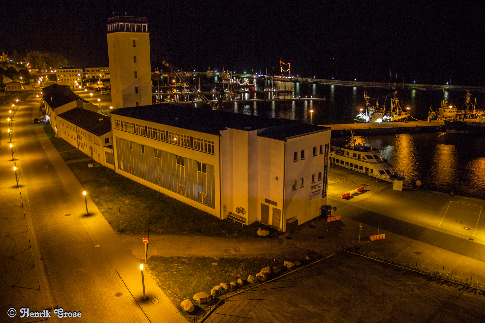 Hafen in Sassnitz bei Nacht