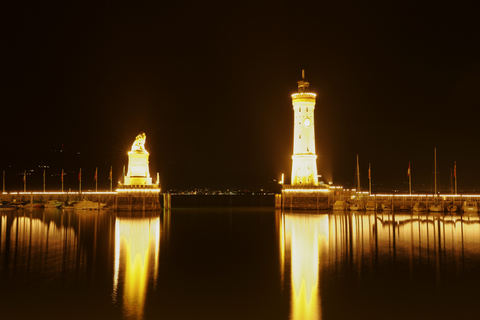 Hafen Lindau bei Nacht