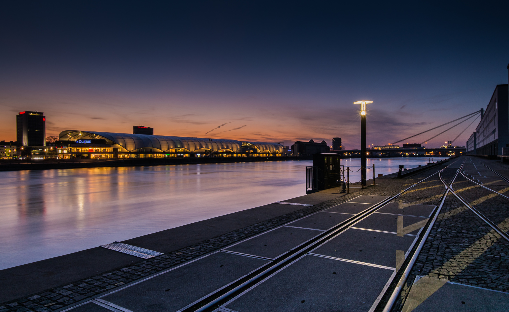 Hafen Mannheim am Abend 1 Foto & Bild spezial, sonnenuntergang, blau