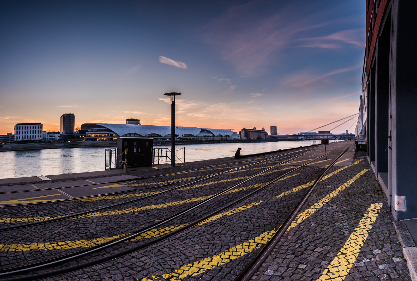 Hafen Mannheim am Abend 4