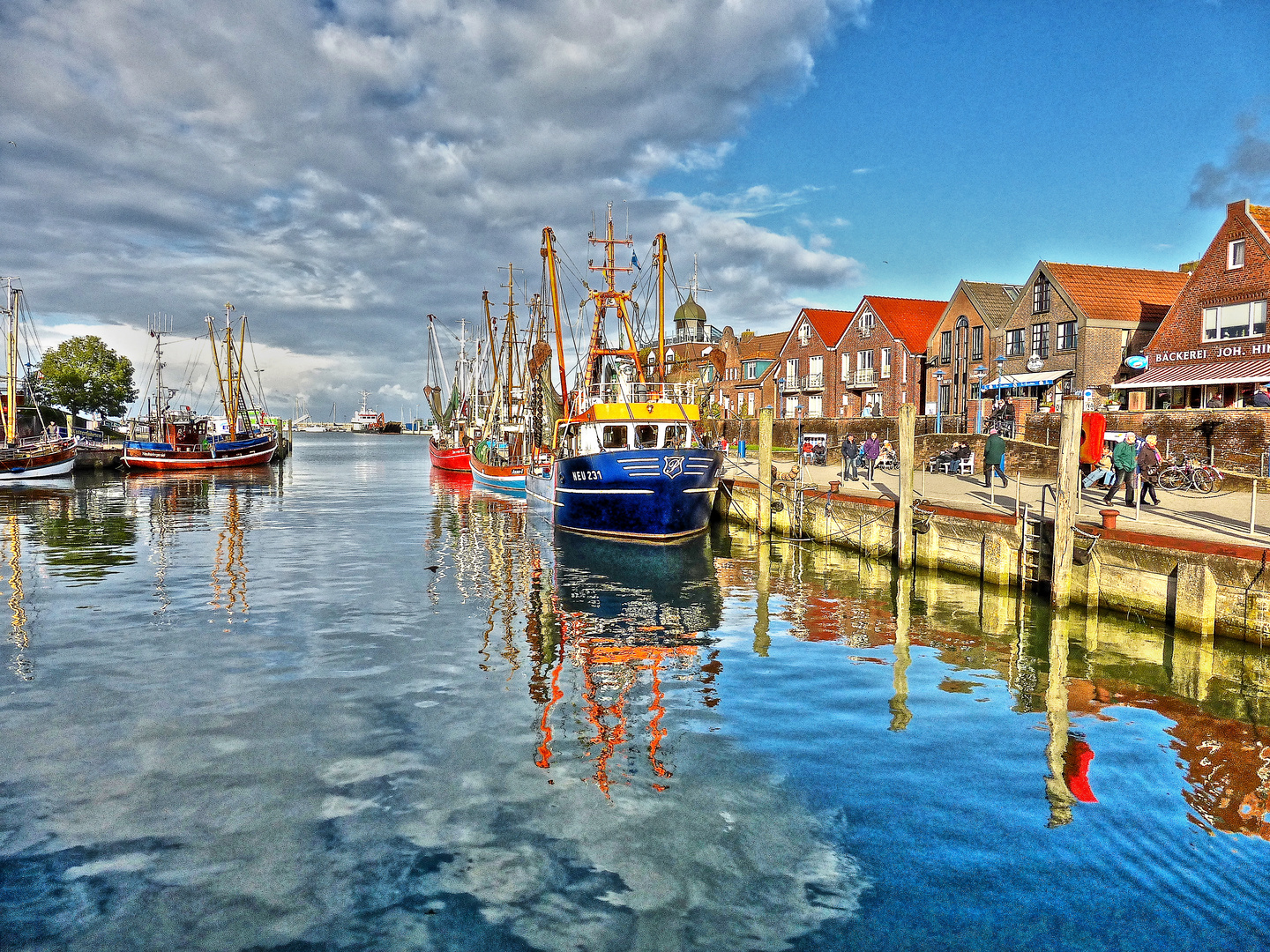 Hafen Neuharlingersiel