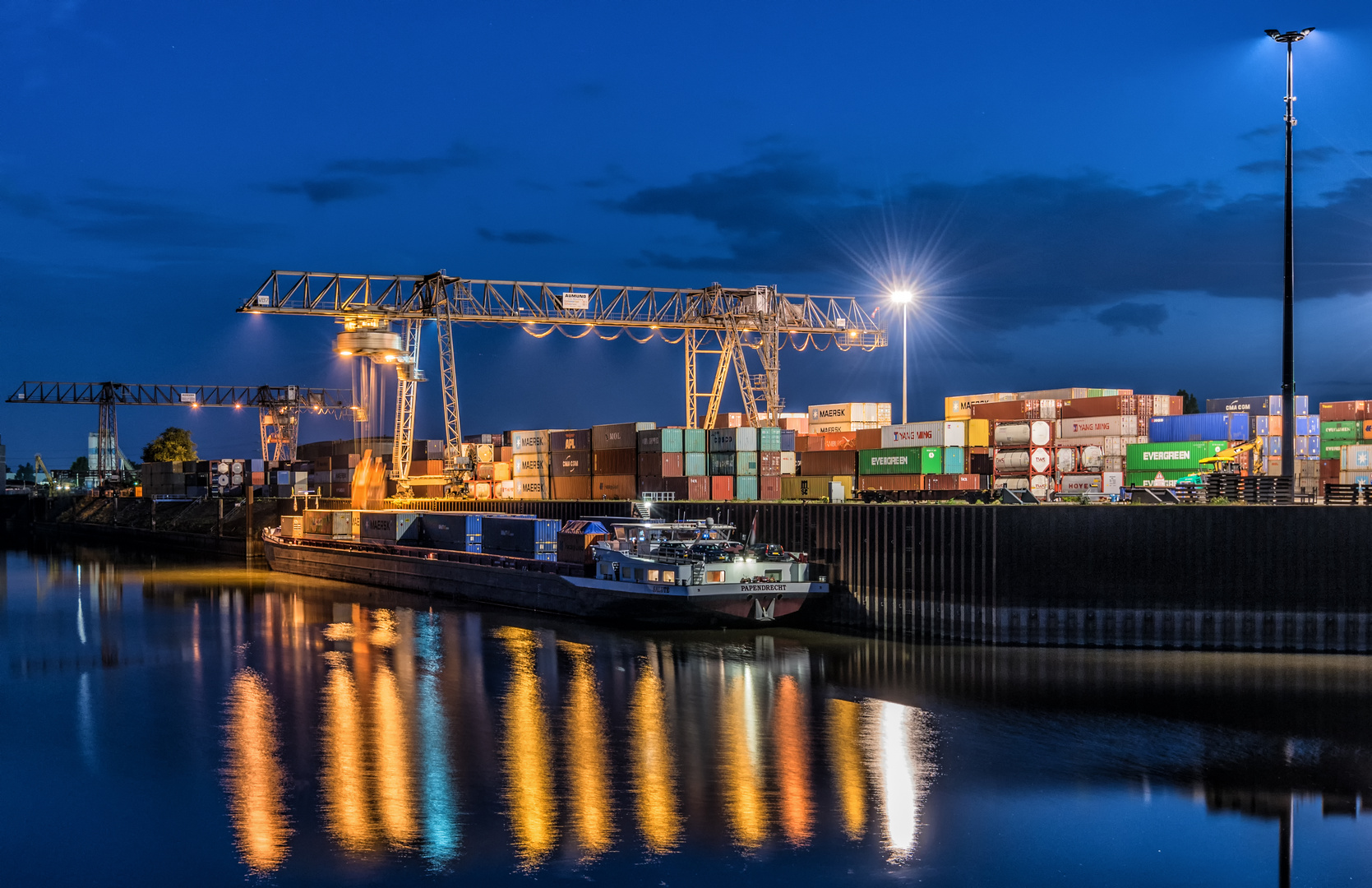 ~~ Hafen Neuss-Düsseldorf ~~