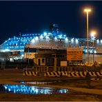 Hafen Olbia - Warten auf die Fähre