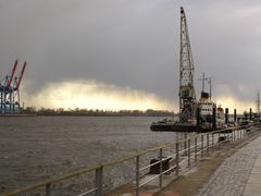 hafen, regen,  sonnenschein, hier gehts mir gut, hier mag ich sein :)))