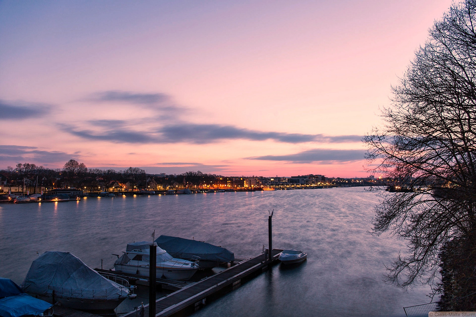 Hafen Schierstein im Morgengrauen 