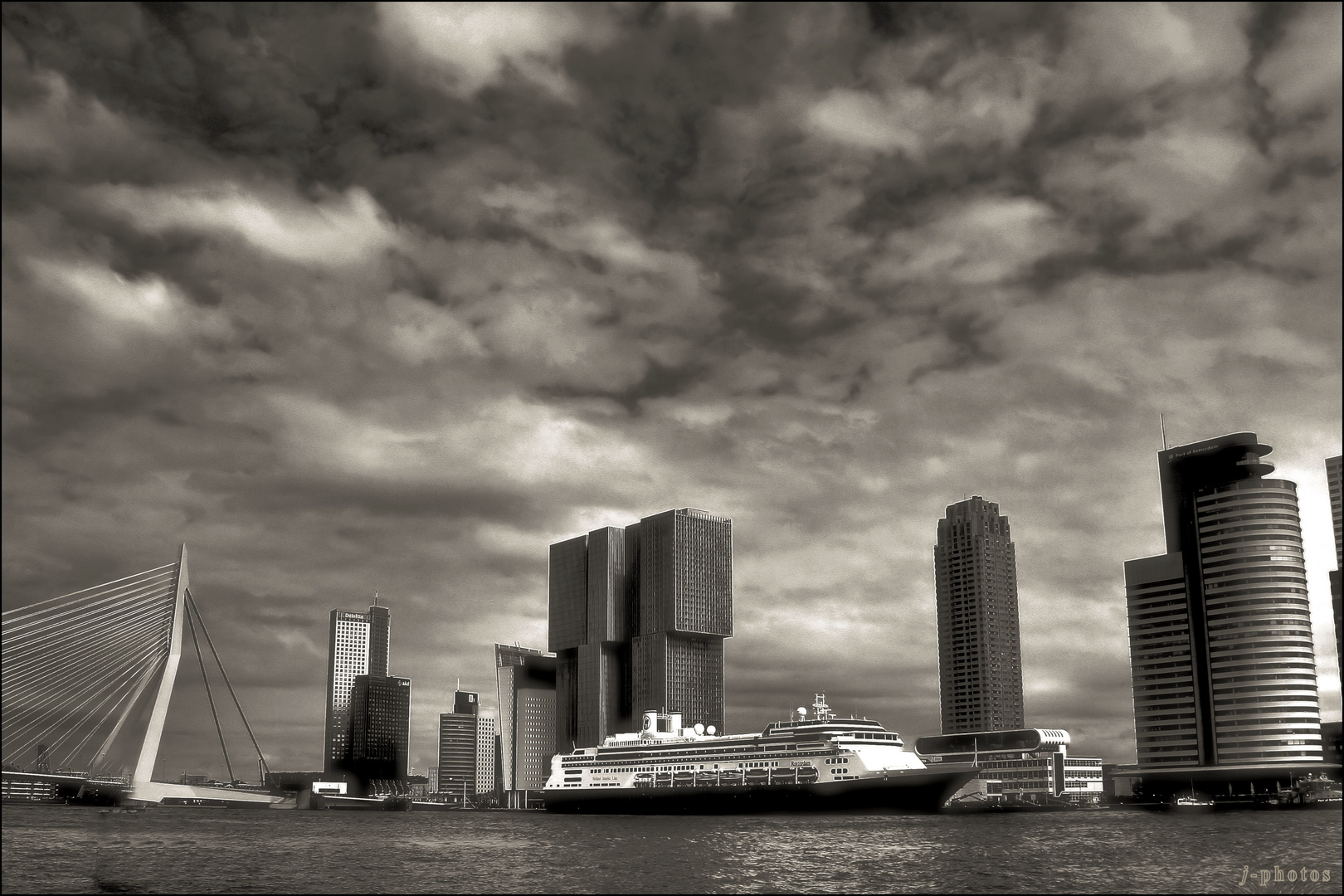 „Hafen -Skyline Rotterdam“