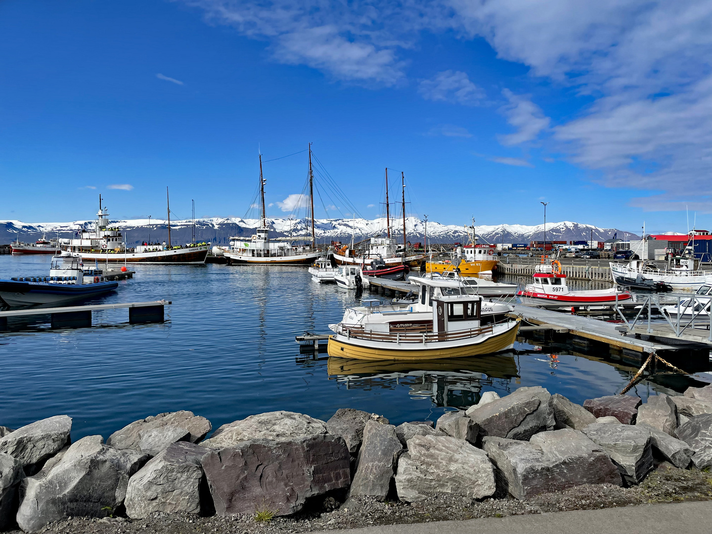 Hafen von Husavik