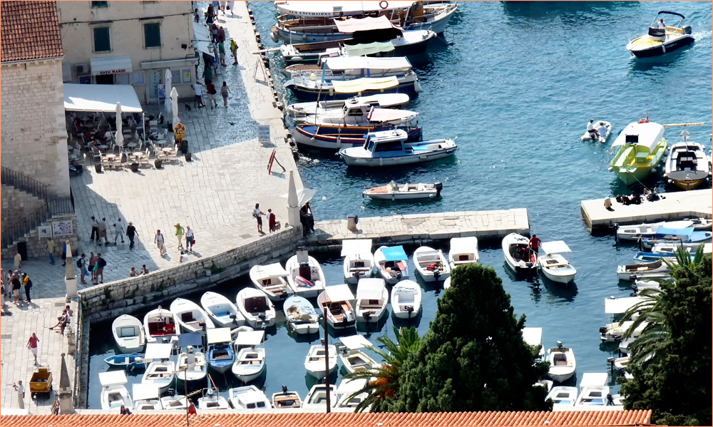 HAFEN VON HVAR