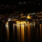 Hafen von Malcesine bei Nacht