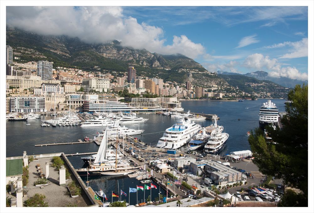 -- Hafen von Monte Carlo ---